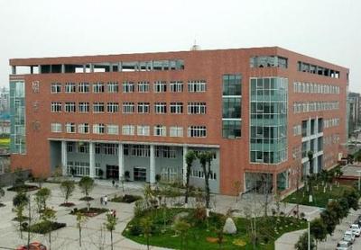 德阳职高学校概况 以四川工程职业技术学院与四川职业技术学院为例